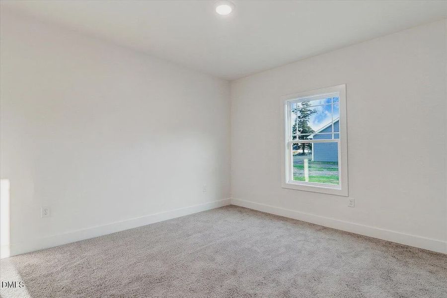 Spacious, unfurnished interior of a new home in Charlotte's Ridge, Middlesex (Image 27).