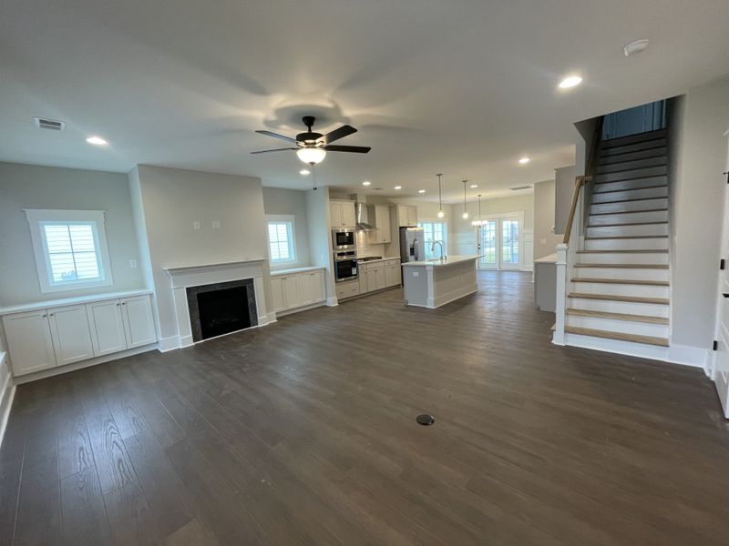 Spacious, unfurnished interior of a new home in The Sanctuary at Sunset Beach, Sunset Beach (Image 15).