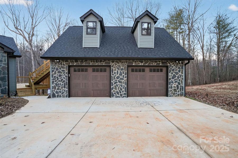 Front exterior of a new home in , Statesville, NC, highlighting curb appeal (Image 25).