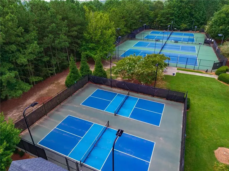 Community amenities in Crescent Pointe at Great Sky, Canton (Image 34).