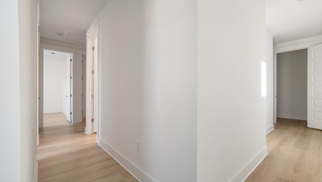 Representative unfurnished interior of a home built from the Ava by D.R. Horton in Parkside, Santa Rosa Beach (Image 34).