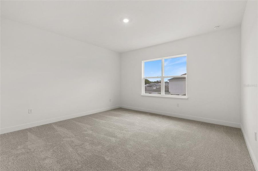 Spacious, unfurnished interior of a new home in Crossroads at Kelly Park, Apopka (Image 34).