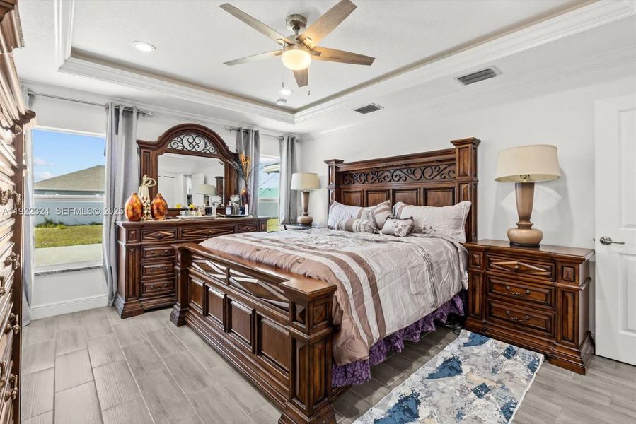 Furnished interior view inside a new home in , Port St. Lucie (Image 16).