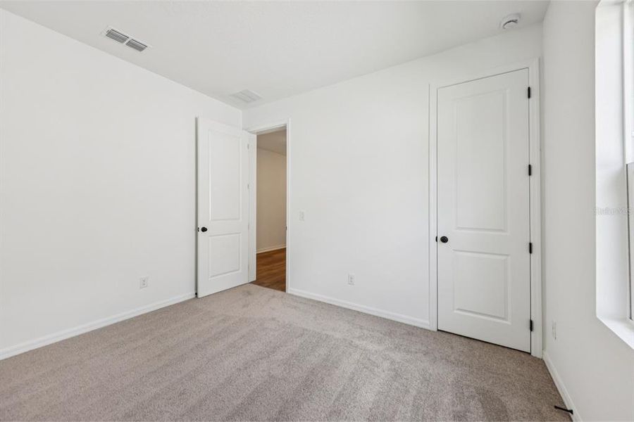 Spacious, unfurnished interior of a new home in Sunbrooke, St. Cloud (Image 27).