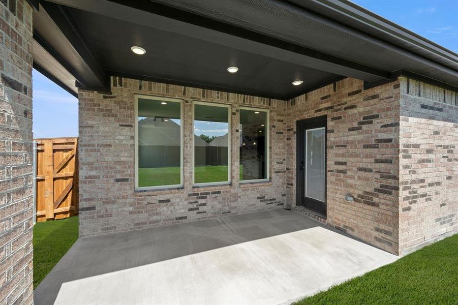 372 Deer Ridge-  Back-3