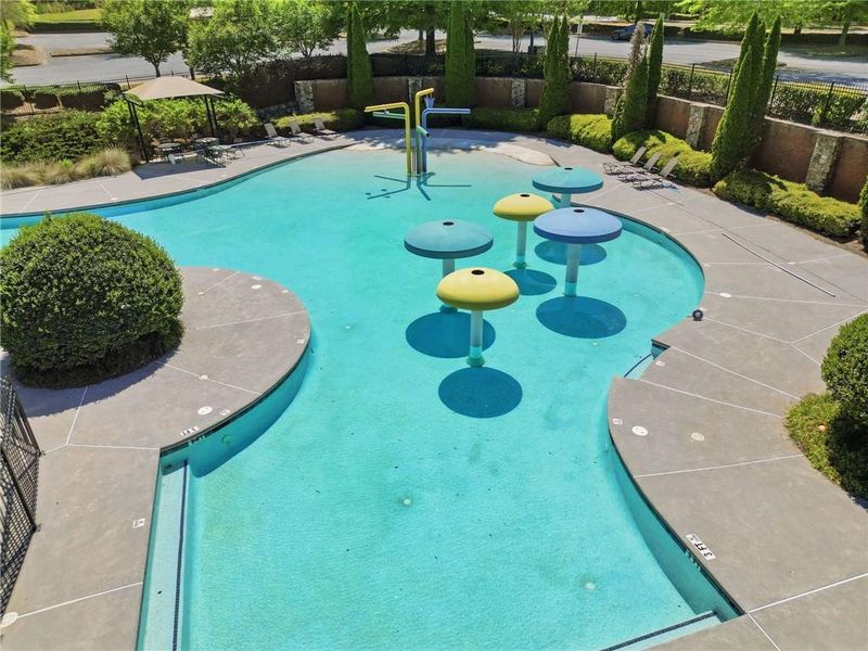 Community amenities in , Dallas (Image 38).