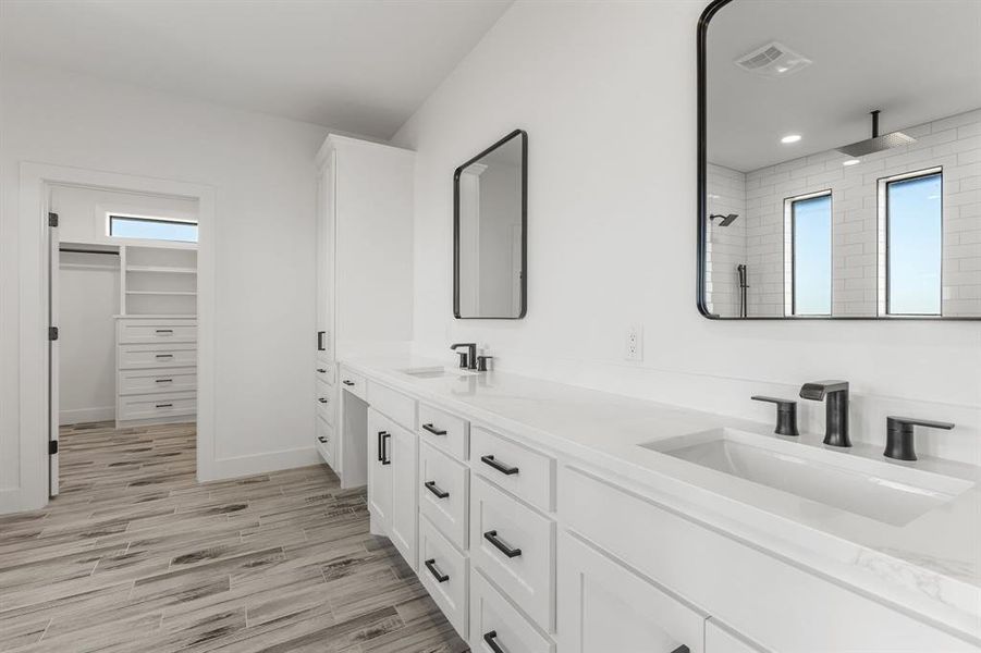 Furnished interior view inside a new home in , Wichita Falls (Image 4).