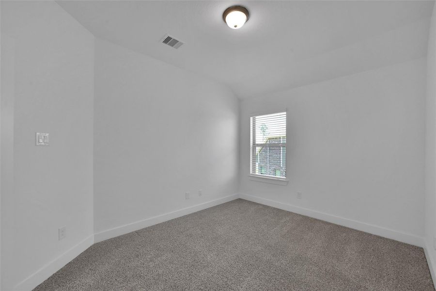 Spacious, unfurnished interior of a new home in Evergreen, Conroe (Image 33). Spacious, unfurnished interior of a new home in Evergreen, Conroe (Image 33).