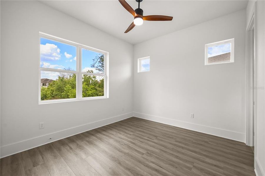 Spacious, unfurnished interior of a new home in , Kissimmee (Image 31).