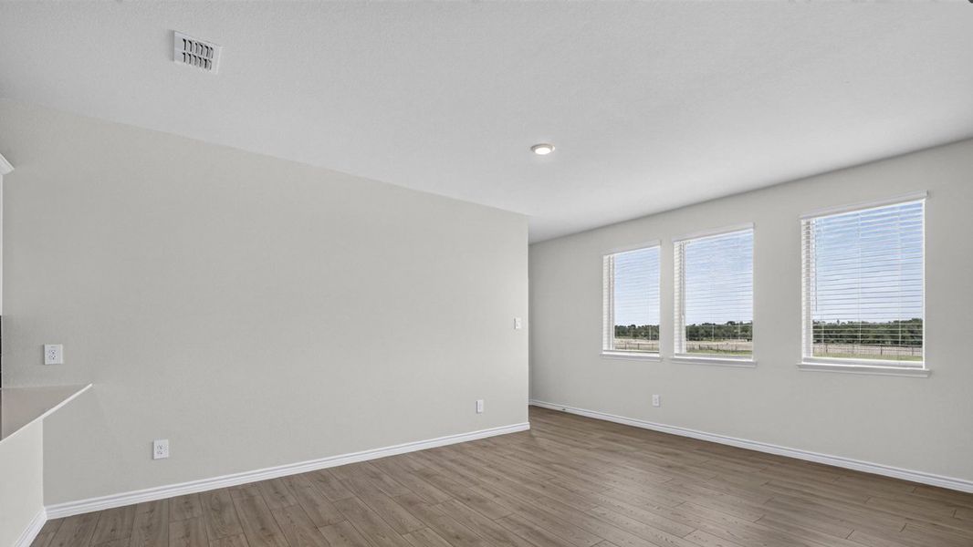 Spacious, unfurnished interior of a new home in Magnolia at Legacy Hills, Celina (Image 5).
