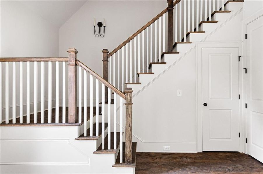 Spacious, unfurnished interior of a new home in , Carrollton (Image 27).