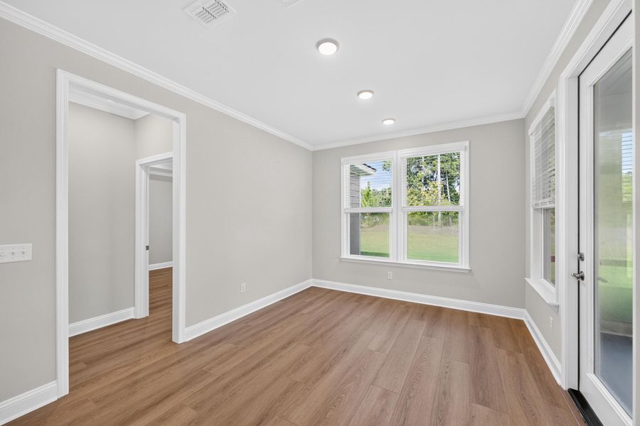 Spacious, unfurnished interior of a new home in Del Webb Charleston at Nexton, Summerville (Image 14).