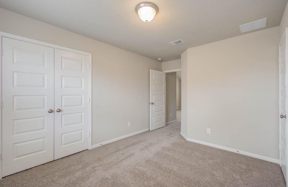 Spacious, unfurnished interior of a new home in Legends Bay, Baytown (Image 32).