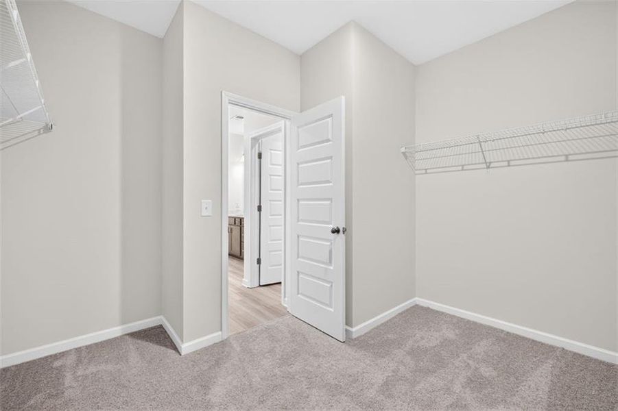 Spacious, unfurnished interior of a new home in Jones Ridge, Dallas (Image 43).