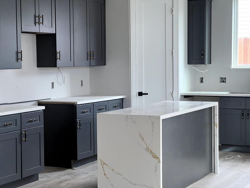 Image 8 of a home in .