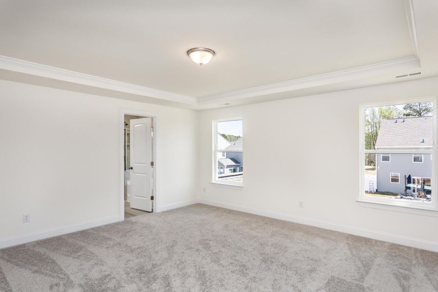 Spacious, unfurnished interior of a new home in Daniel Farms, Benson (Image 23).