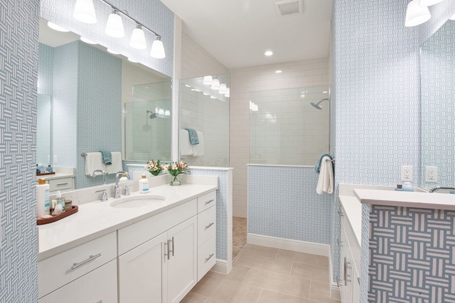 Representative furnished interior of a home built from the Sandcastle 2 by Neal Communities in Palm Grove, Bradenton (Image 9).