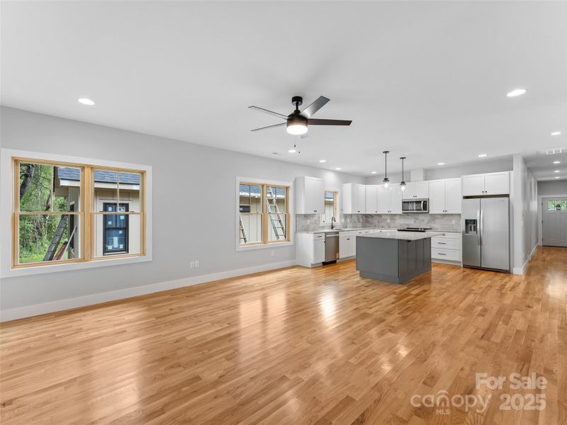 Image 28 of a home in .