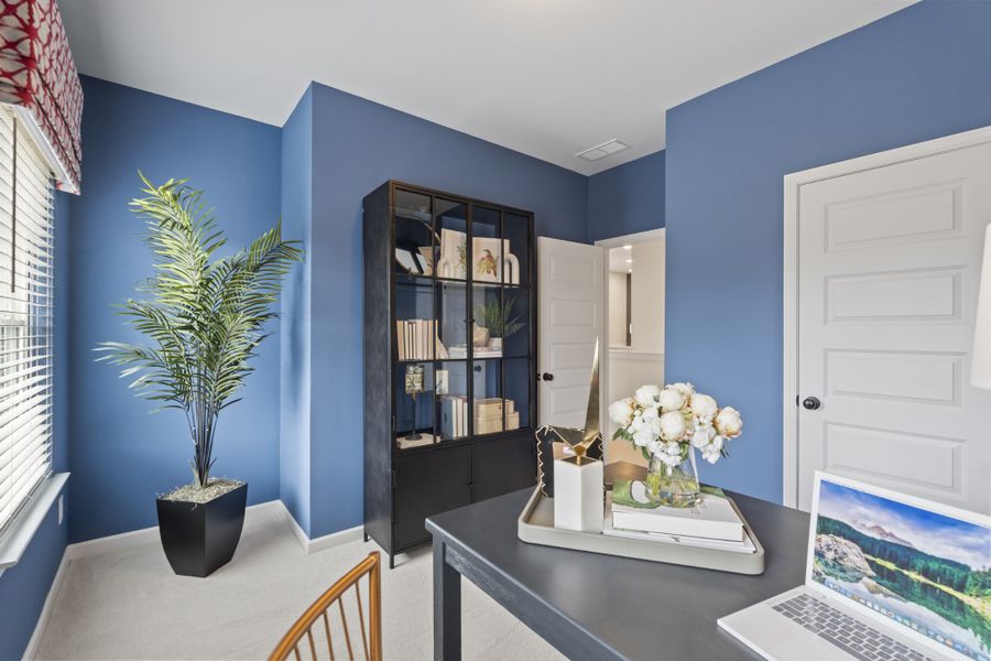 Furnished interior view inside a new home in Laurelwood Park, Gallatin (Image 10).