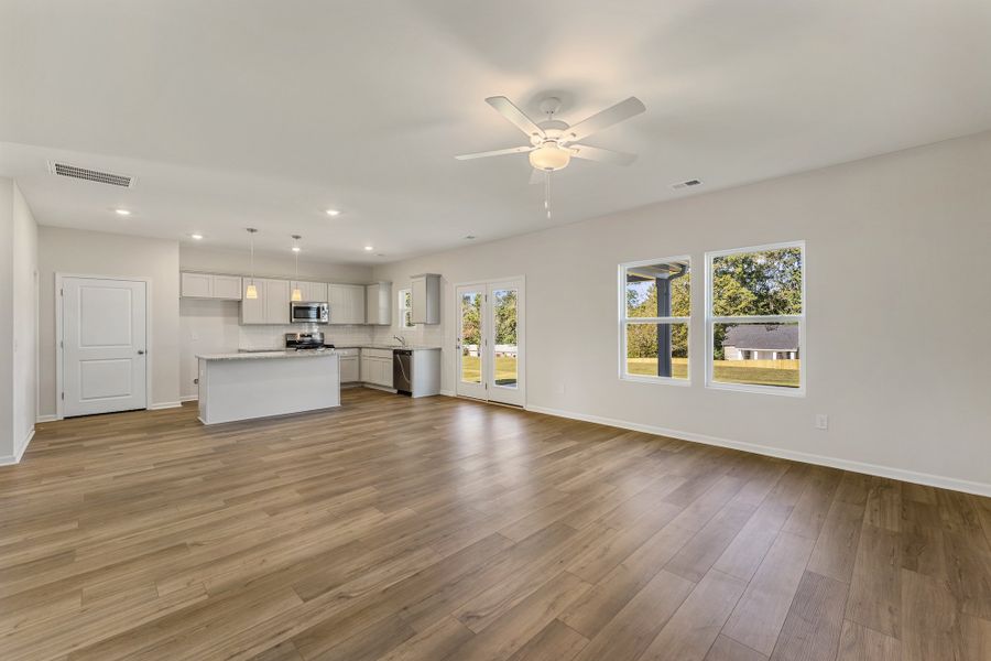 Spacious, unfurnished interior of a new home in Mayfair Village, Spartanburg (Image 19).