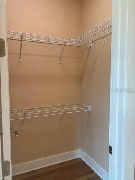 Spacious, unfurnished interior of a new home in , Lakeland (Image 20).