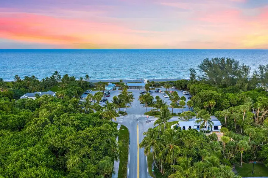 Beach on Jupiter Island