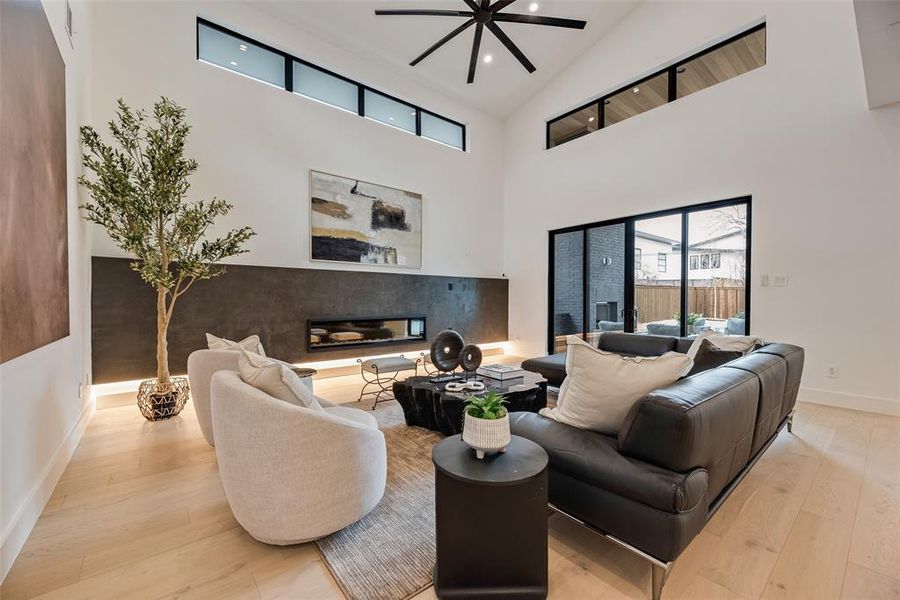 Furnished interior view inside a new home in , Dallas (Image 9).