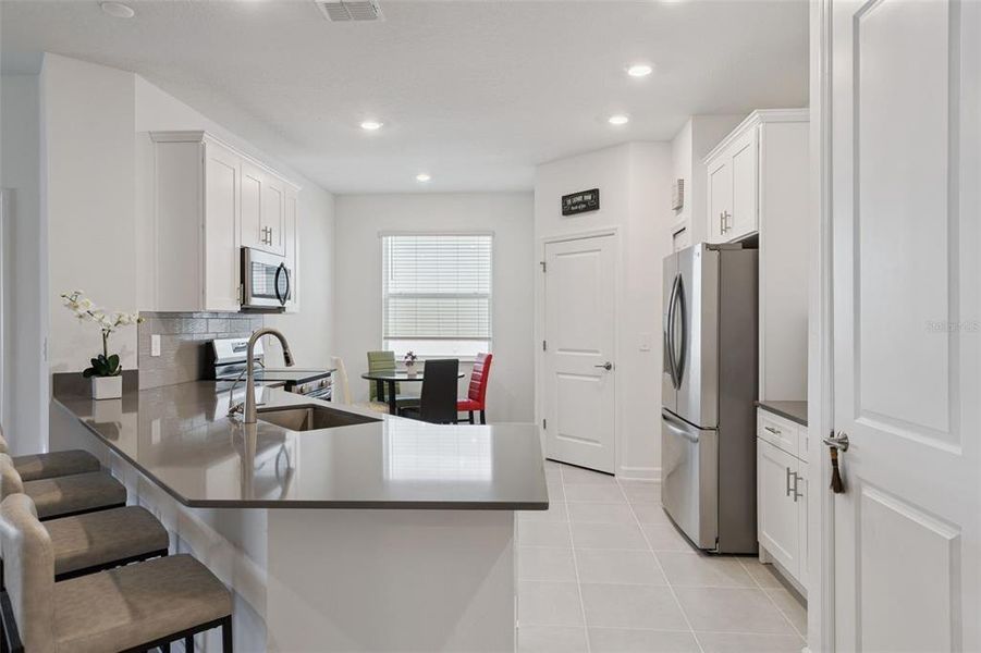 Furnished interior view inside a new home in Tohoqua, Kissimmee (Image 28). Furnished interior view inside a new home in Tohoqua, Kissimmee (Image 28).