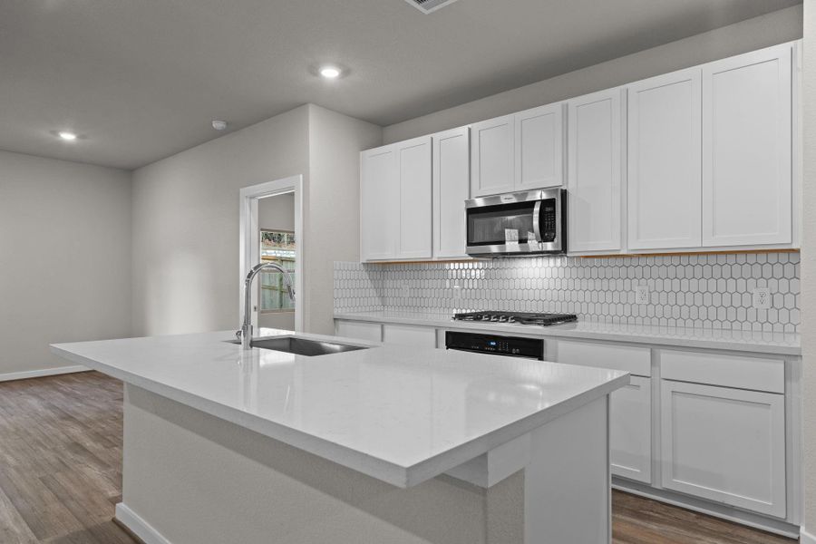 Furnished interior view inside a new home in Westridge Cove, Conroe (Image 7). Furnished interior view inside a new home in Westridge Cove, Conroe (Image 7).