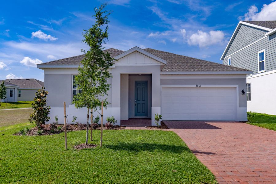 Front Exterior View of a Modern Central Florida Home