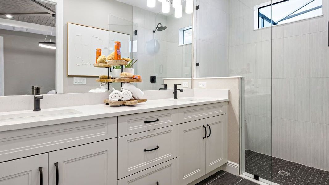 Owner's Bath