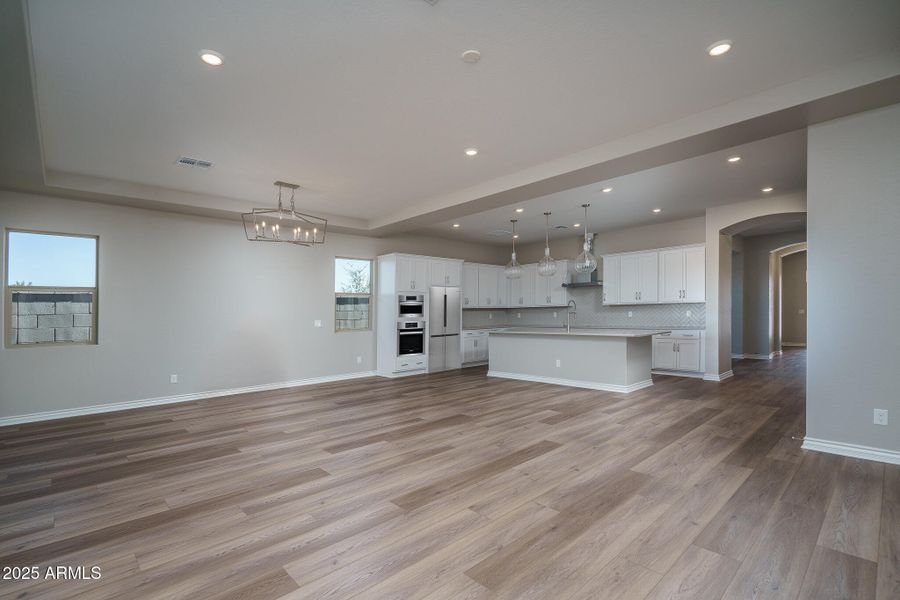 10) GREAT ROOM 10) GREAT ROOM