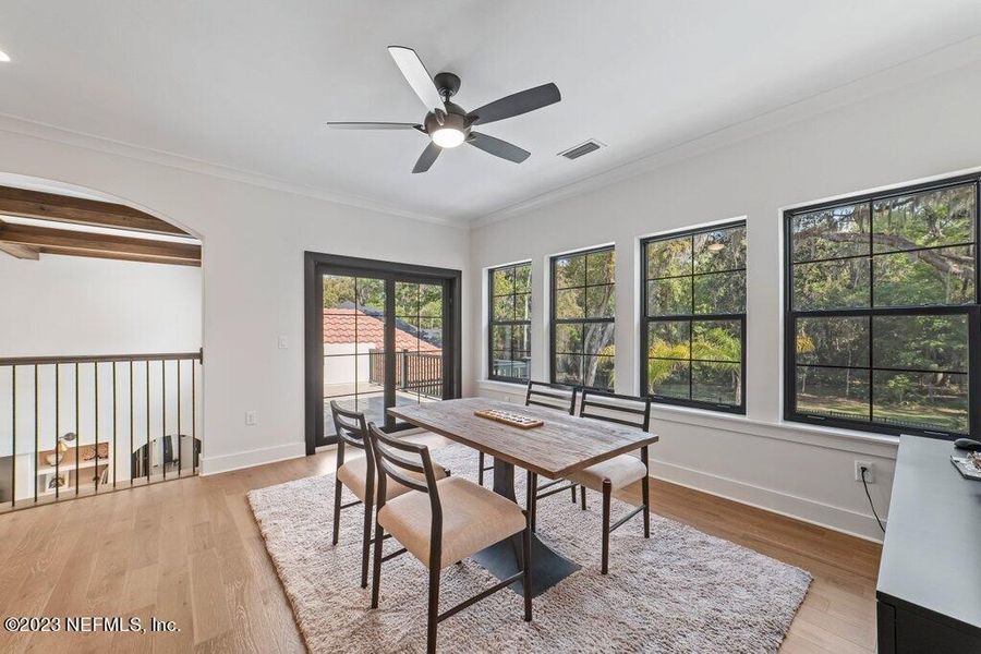 Image 90 of a home in .