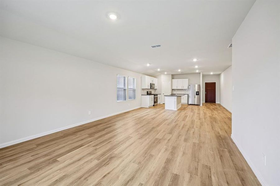 Photo is not of the actual home, but is an inspirational photo of builder’s model home and may depict options, furnishings, and/or decorator features that are not included.