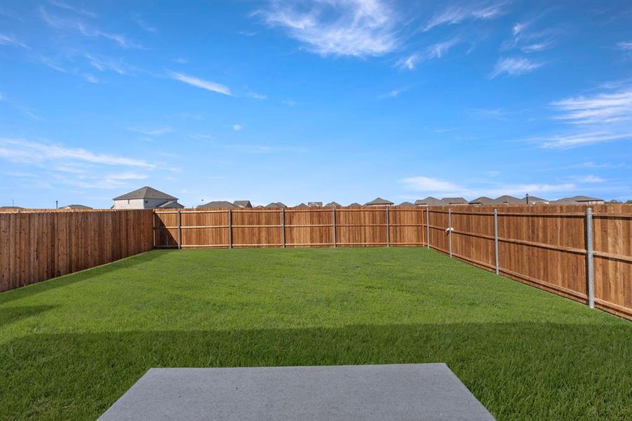 25. 501 Merced - Patio