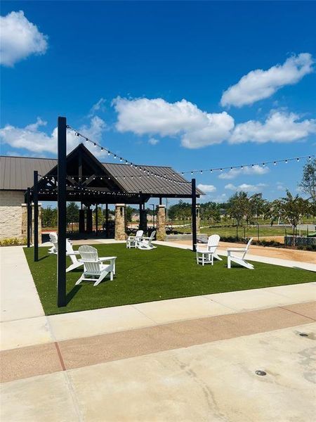 Community amenities in Emory Glen, Magnolia (Image 16).