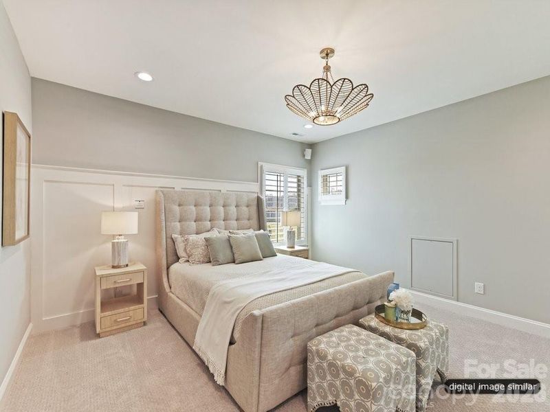 Bedroom 2 with en suite bathroom Bedroom 2 with en suite bathroom