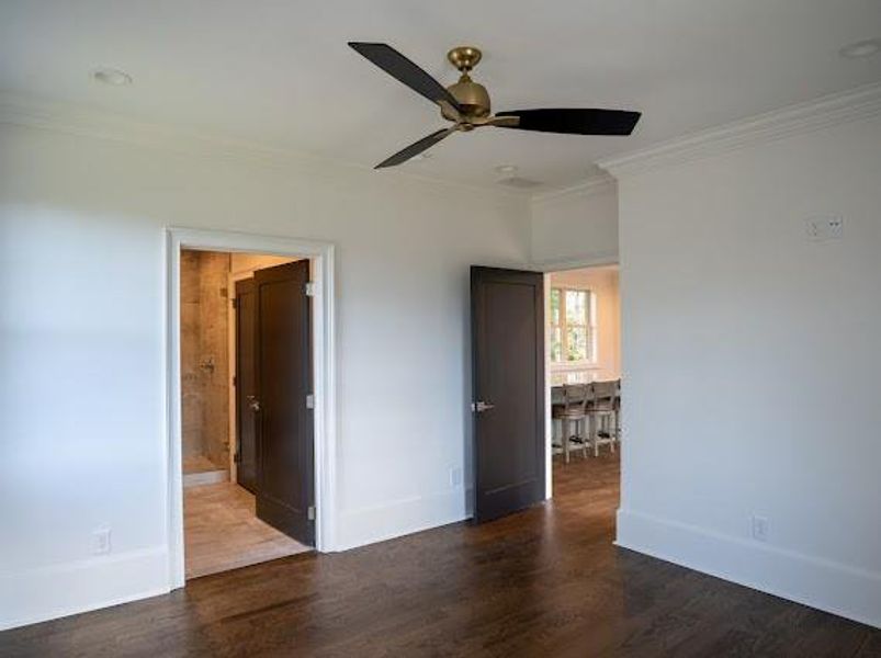 Spacious, unfurnished interior of a new home in , Athens (Image 73).