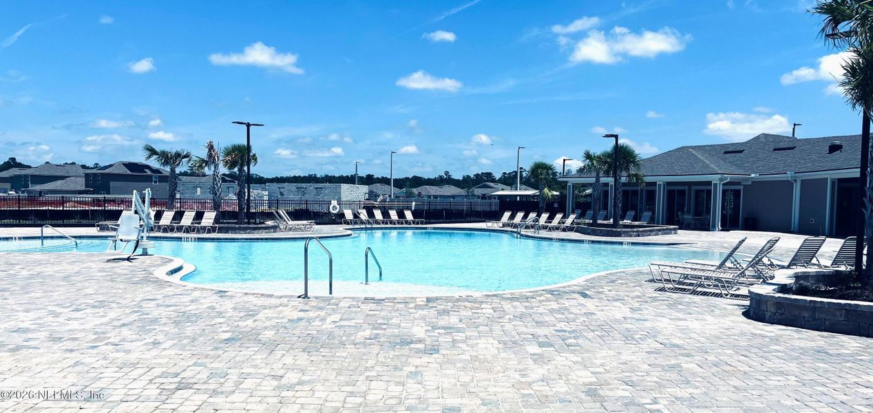 Community amenities in The Arbors, Jacksonville (Image 19).