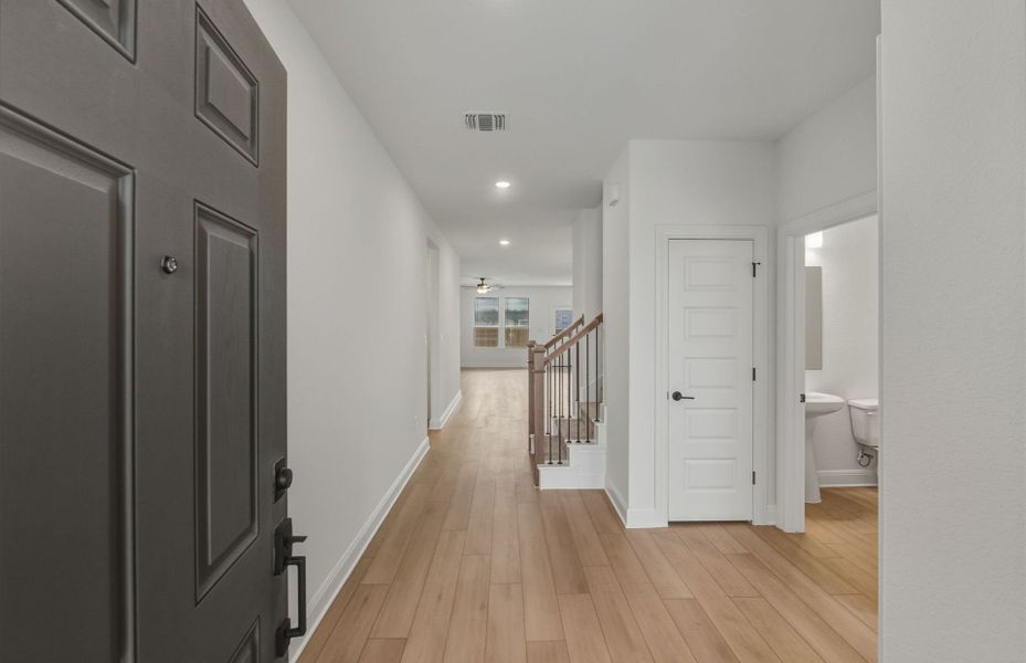 Spacious, unfurnished interior of a new home in Lagos, Manor (Image 47).