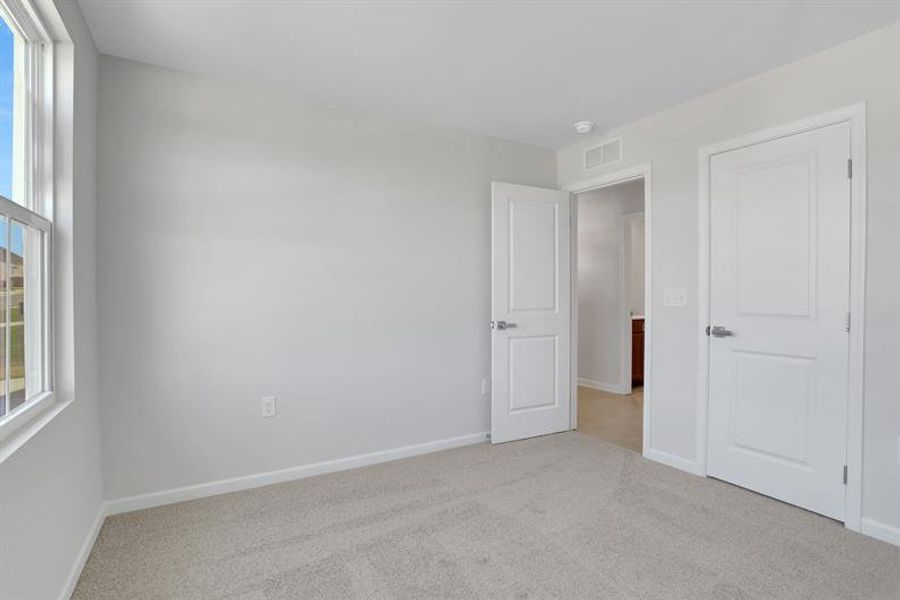 Spacious, unfurnished interior of a new home in Riverside at Calhoun, Calhoun (Image 14).
