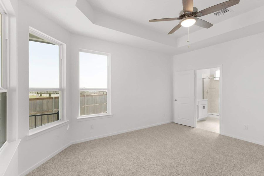 Spacious, unfurnished interior of a new home in Briarwood, Elgin (Image 20).