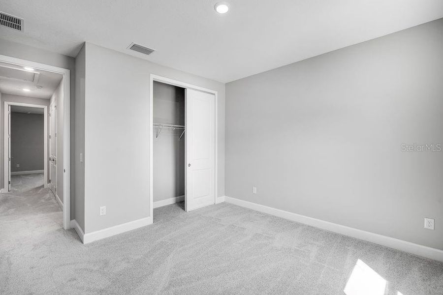 Spacious, unfurnished interior of a new home in Hammock at Two Rivers, Zephyrhills (Image 32).