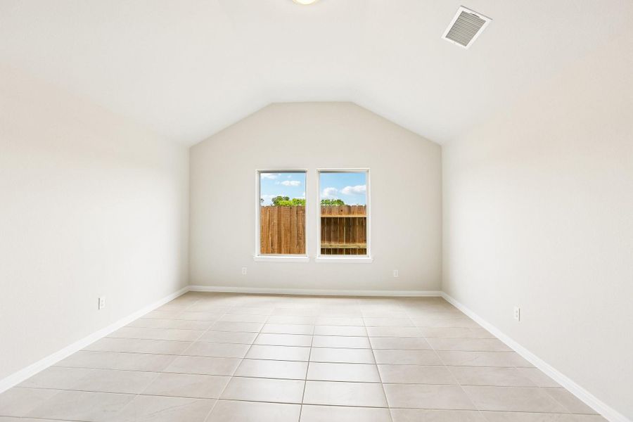Spacious, unfurnished interior of a new home in Aldeana, Bonney (Image 25).