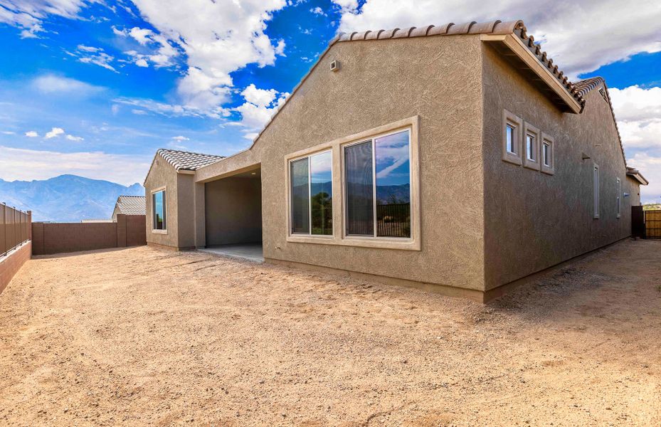 Exterior details and patio area of a home in Vistoso Canyon Estates, Oro Valley (Image 3).