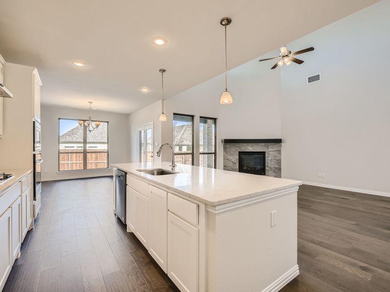 Plan 1533 Kitchen Representative Photo by American Legend Homes