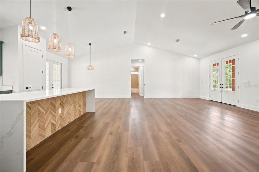 Spacious, unfurnished interior of a new home in , Dunnellon (Image 30).