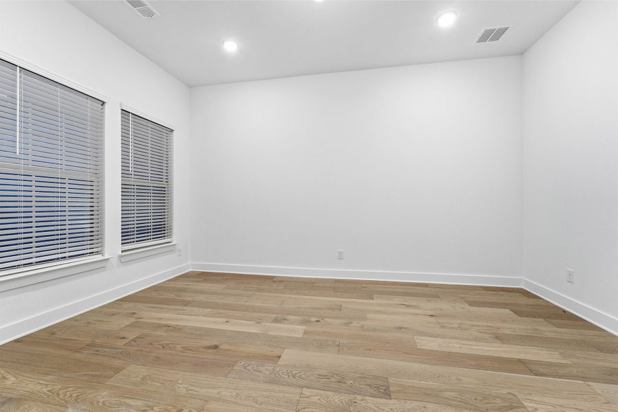 Spacious, unfurnished interior of a new home in Green Meadows, Celina (Image 22). Spacious, unfurnished interior of a new home in Green Meadows, Celina (Image 22).