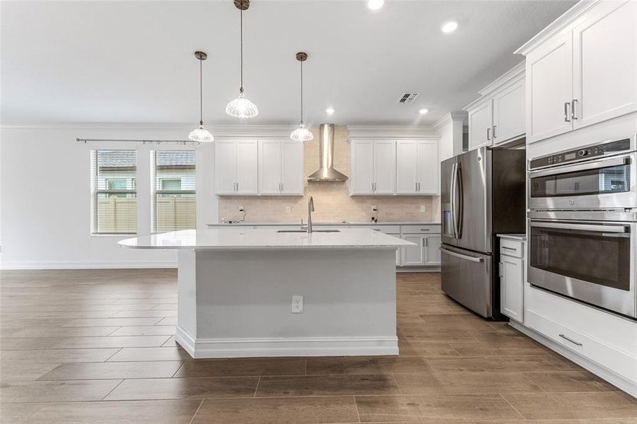 Furnished interior view inside a new home in , Lutz (Image 8).