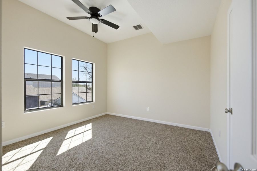 Spacious, unfurnished interior of a new home in , San Antonio (Image 16).